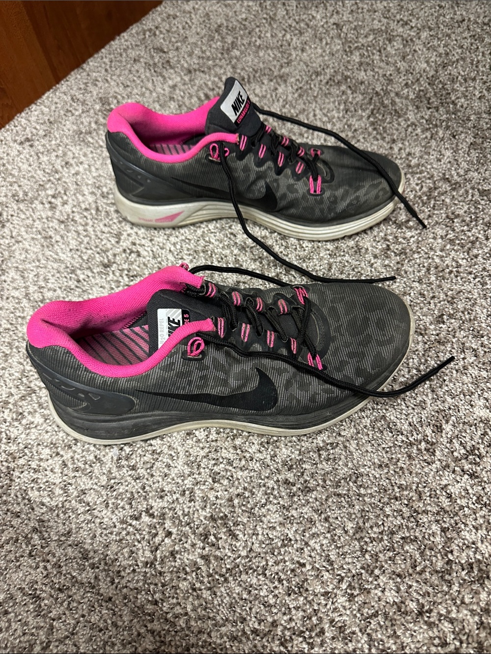Nike Women’s Tennis Shoe size 10